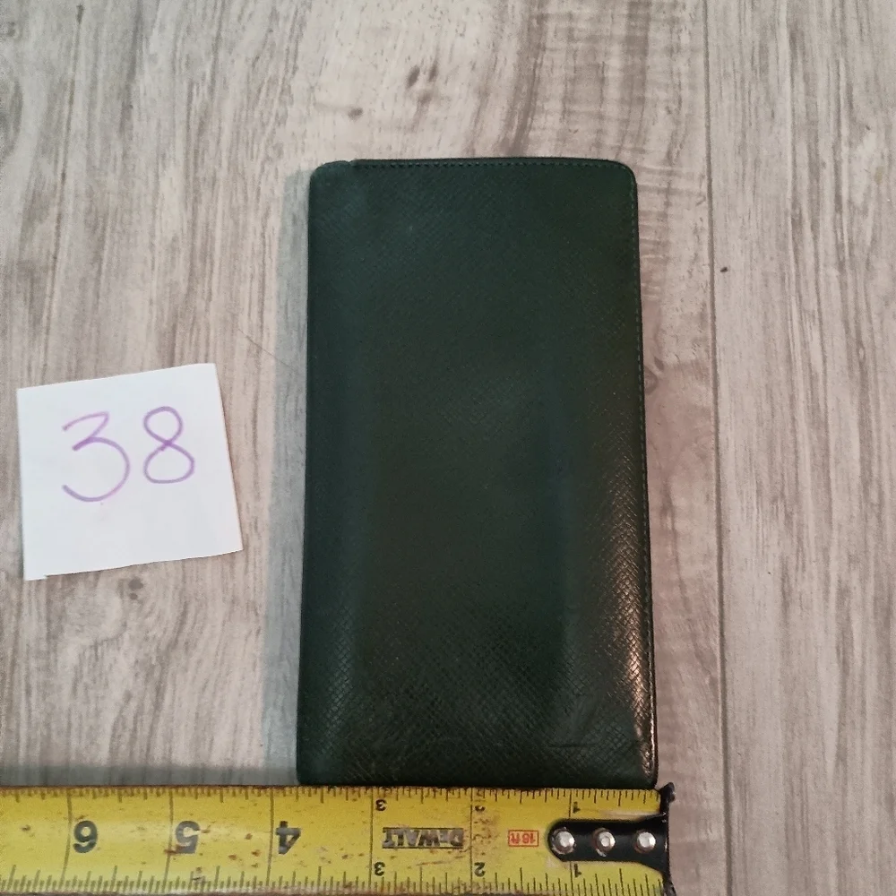 Authentic Louis Vuitton, Green Taiga Long Wallet
